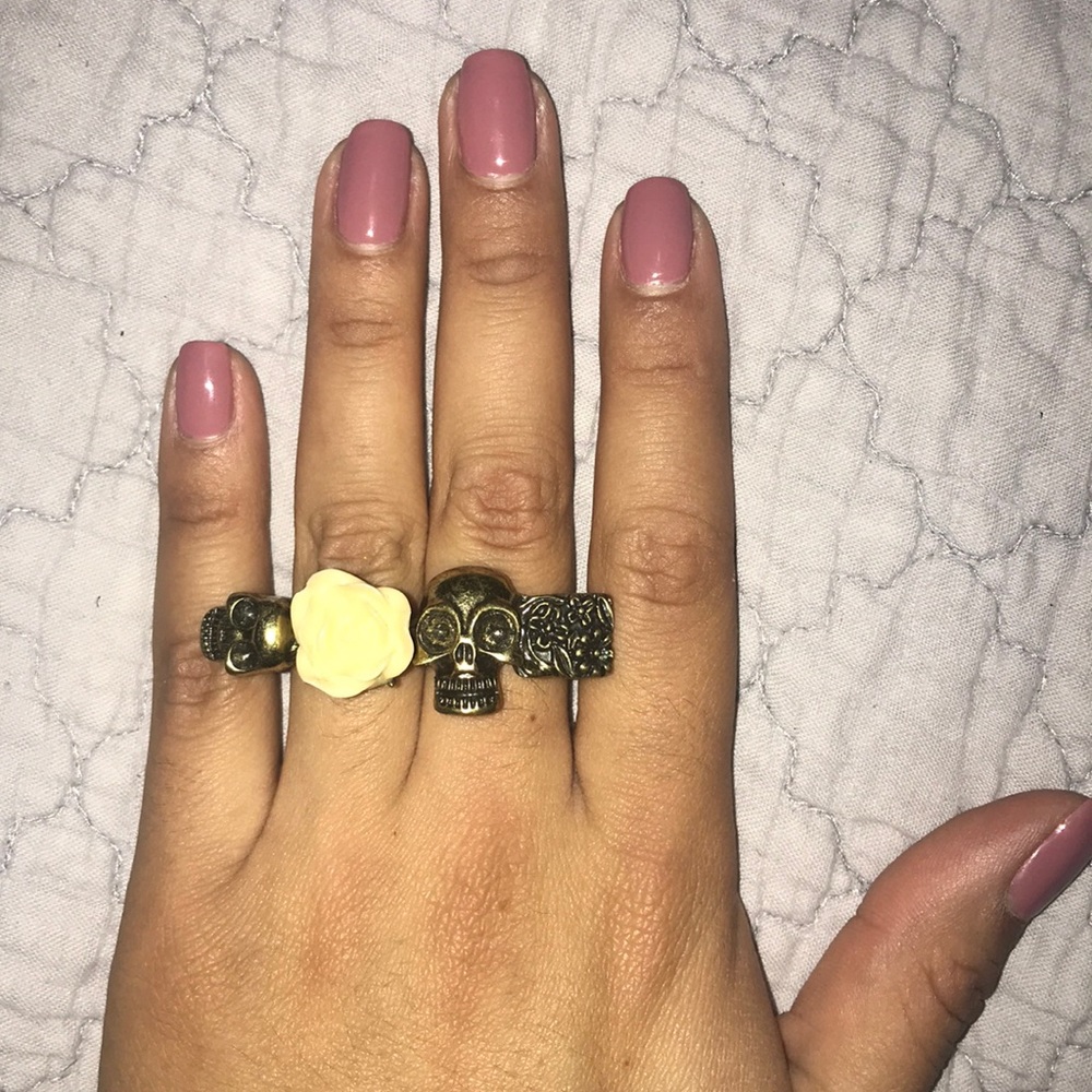 Jewelry. Rings - Picture 2 of 2